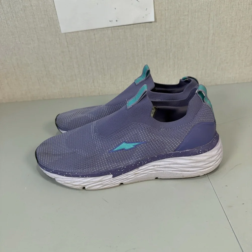 Avia Athletic Shoes Women 8.5 Purple Easy On Comfort Sneakers‎ Light Weight
